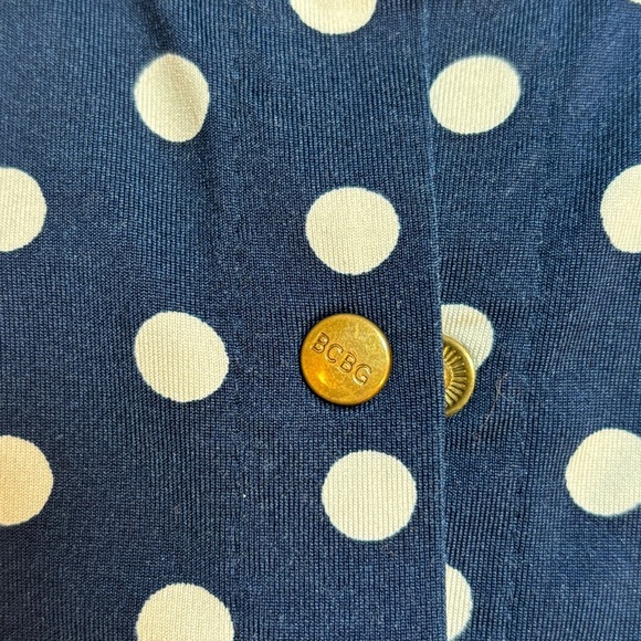 BCBG MaxAzria Polka Dot Snap Button Down Cap Sleeve Sz Large - Picture 6 of 10
